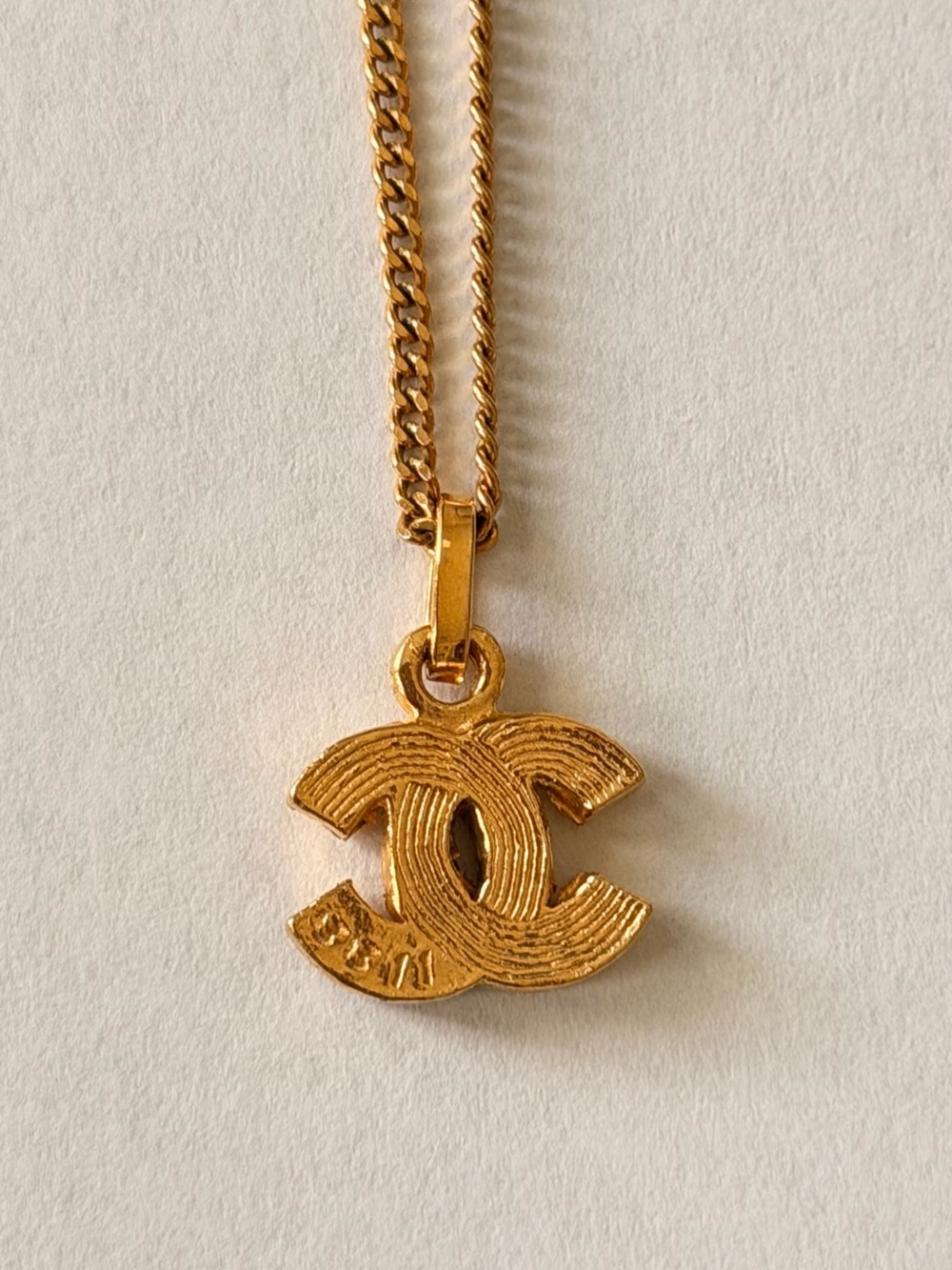 Authentic Chanel Gold CC Logo Crystal Pendant Necklace (7.5 inch drop) - Picture 5 of 8